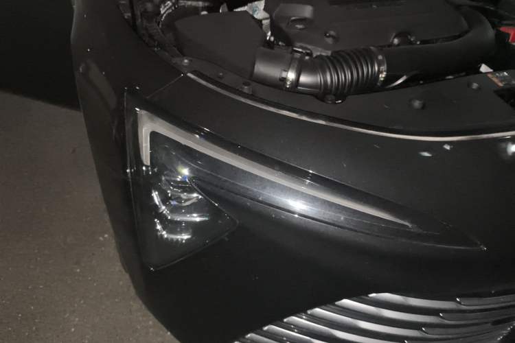 Used Buick LaCrosse 2026 Model 28T Platinum Edition Right Front Headlight