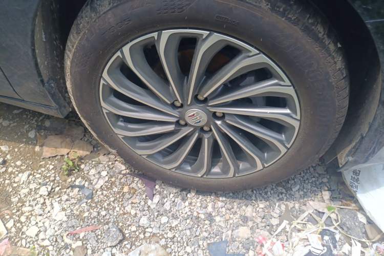 Used Buick LaCrosse 2026 Model 28T Platinum Edition Right Front Wheel Hub