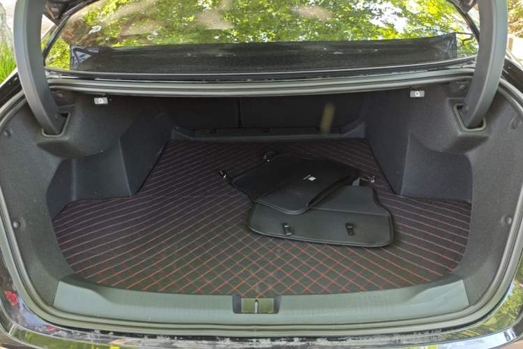Used Buick LaCrosse 2026 Model 28T Platinum Edition Trunk