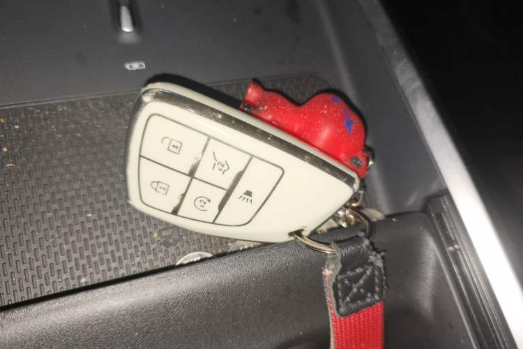 Used Buick LaCrosse 2026 Model 28T Platinum Edition Vehicle Key