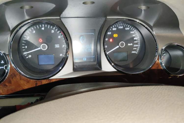 Used Buick Park Avenue 2009 2.8 Comfort Edition Odometer Close Up