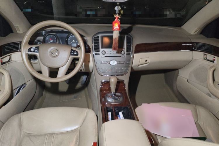 Used Buick Park Avenue 2010 3.0 Luxury Edition Center Console