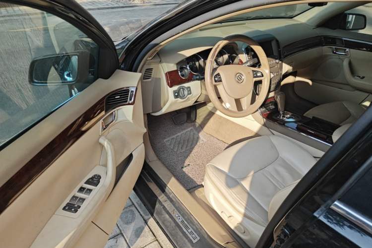 Used Buick Park Avenue 2010 3.0 Luxury Edition Driver Seat