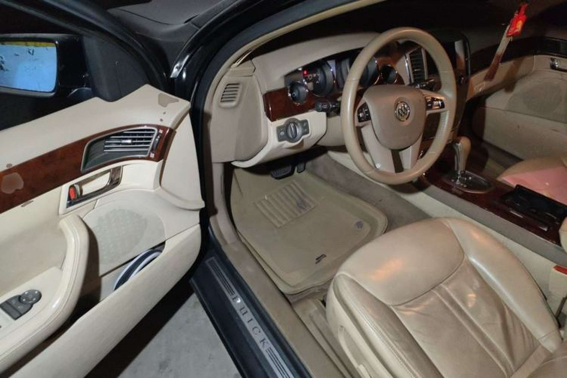 Used Buick Park Avenue 2010 3.0 Luxury Edition Driver Seat