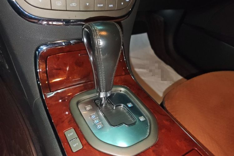 Used Buick Park Avenue 2010 3.0 Luxury Edition Gear Lever