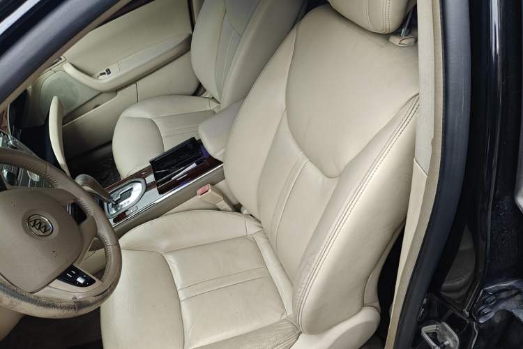 Used Buick Park Avenue 2010 3.0 Luxury Edition Left Front Seat