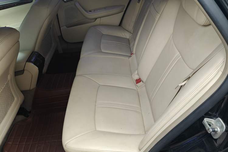 Used Buick Park Avenue 2010 3.0 Luxury Edition Left Rear Seat