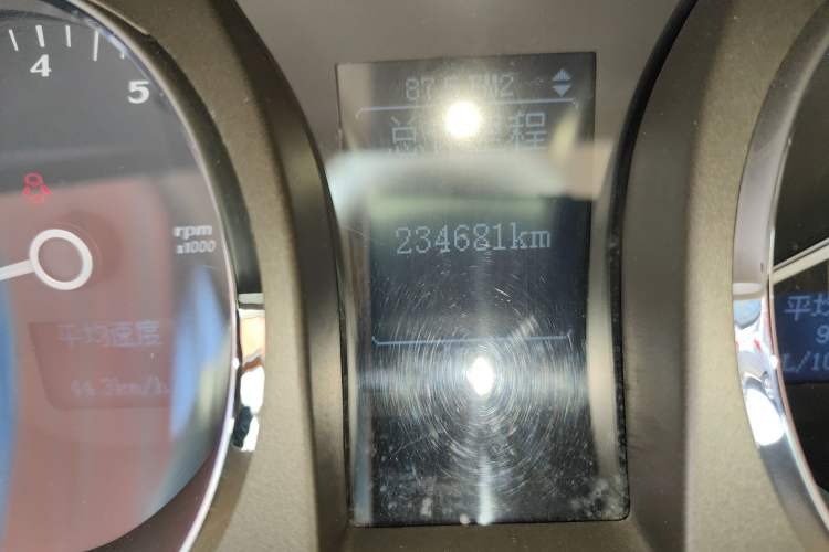 Used Buick Park Avenue 2010 3.0 Flagship Edition Odometer Close Up