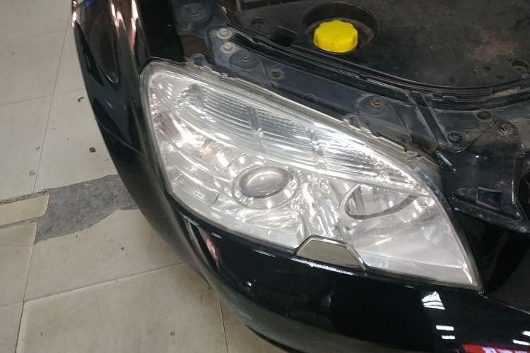 Used Buick Park Avenue 2010 3.0 Luxury Edition Right Front Headlight