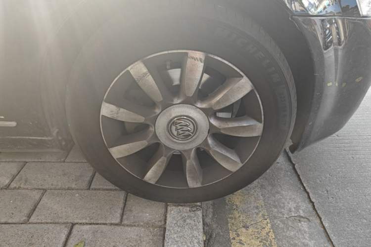 Used Buick Park Avenue 2010 3.0 Luxury Edition Right Front Wheel Hub