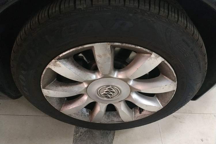 Used Buick Park Avenue 2010 3.0 Luxury Edition Right Front Wheel Hub