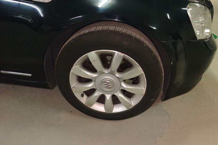 Used Buick Park Avenue 2010 3.0 Luxury Edition Right Front Wheel Hub