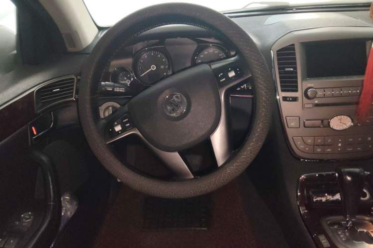 Used Buick Park Avenue 2010 3.0 Luxury Edition Steering Wheel
