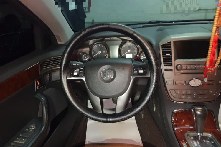Used Buick Park Avenue 2010 3.0 Luxury Edition Steering Wheel