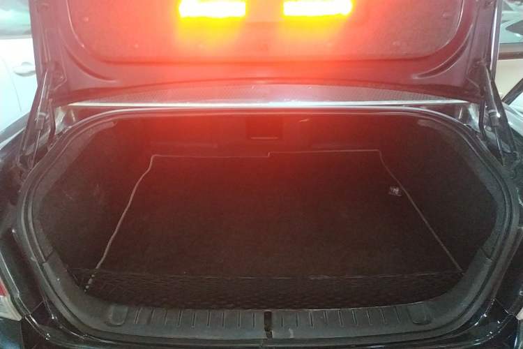 Used Buick Park Avenue 2010 3.0 Luxury Edition Trunk