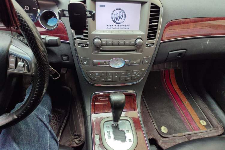 Used Buick Park Avenue 2011 Bao'ao Forum Commemorative Edition Audio And AC Panel