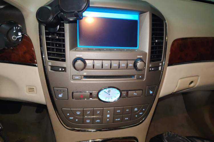 Used Buick Park Avenue 2011 Bao'ao Forum Commemorative Edition Audio And AC Panel