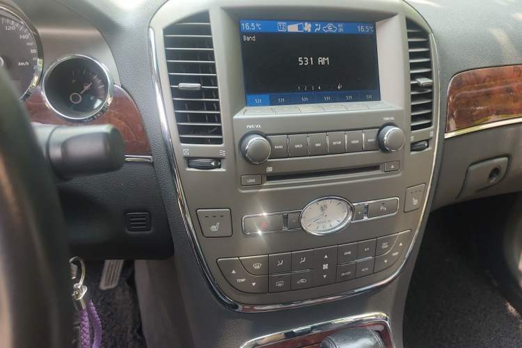 Used Buick Park Avenue 2011 Bao'ao Forum Commemorative Edition Audio And AC Panel