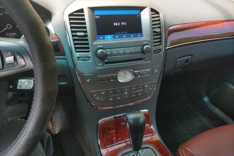 Used Buick Park Avenue 2011 Bao'ao Forum Commemorative Edition Audio And AC Panel