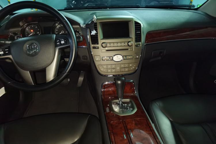 Used Buick Park Avenue 2011 Bao'ao Forum Commemorative Edition Center Console