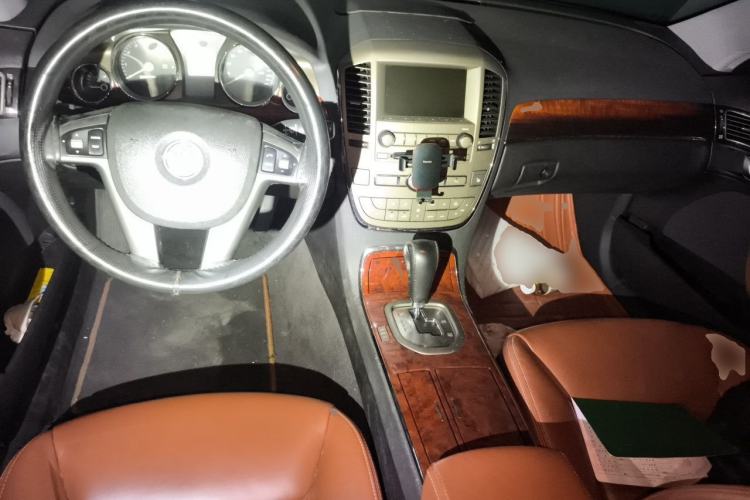 Used Buick Park Avenue 2011 Bao'ao Forum Commemorative Edition Center Console