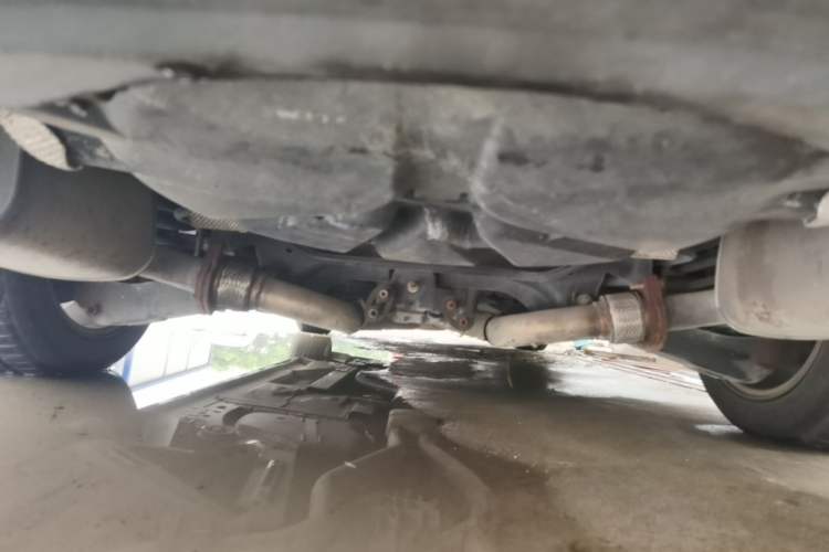 Used Buick Park Avenue 2011 Bao'ao Forum Commemorative Edition Chassis Rear