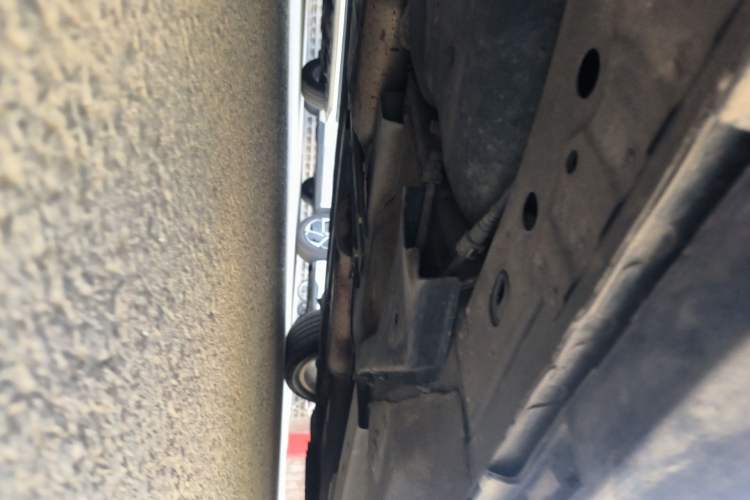 Used Buick Park Avenue 2011 Bao'ao Forum Commemorative Edition Chassis Rear Right