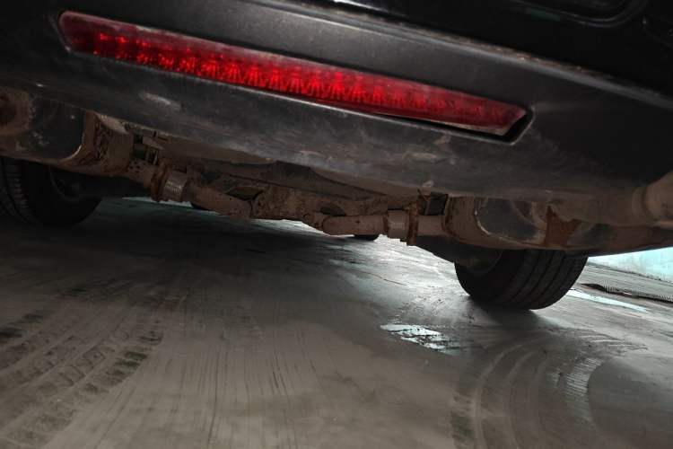 Used Buick Park Avenue 2011 Bao'ao Forum Commemorative Edition Chassis Rear