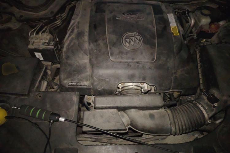Used Buick Park Avenue 2011 Bao'ao Forum Commemorative Edition Engine Bay