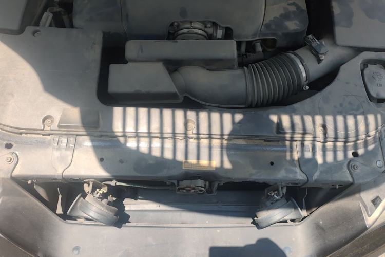 Used Buick Park Avenue 2011 Bao'ao Forum Commemorative Edition Engine Bay