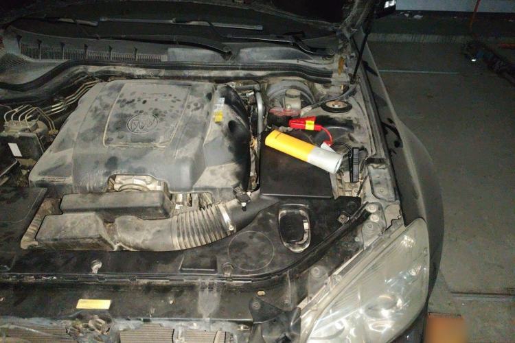 Used Buick Park Avenue 2011 Bao'ao Forum Commemorative Edition Engine Bay Left