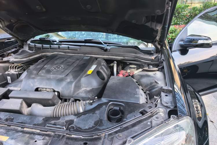 Used Buick Park Avenue 2011 Bao'ao Forum Commemorative Edition Engine Bay Left