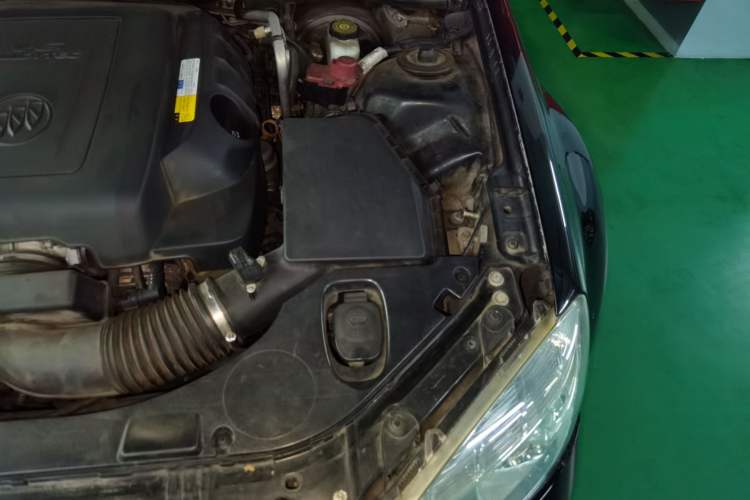 Used Buick Park Avenue 2011 Bao'ao Forum Commemorative Edition Engine Bay Left
