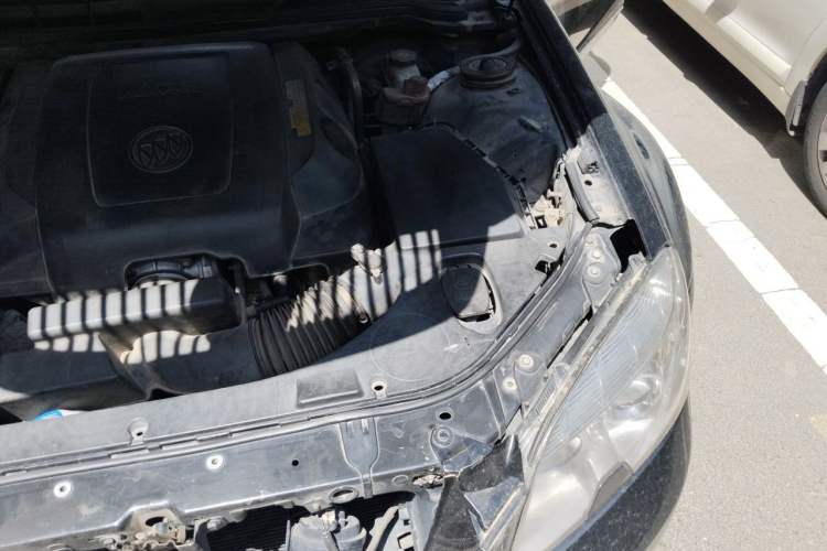 Used Buick Park Avenue 2011 Bao'ao Forum Commemorative Edition Engine Bay Left