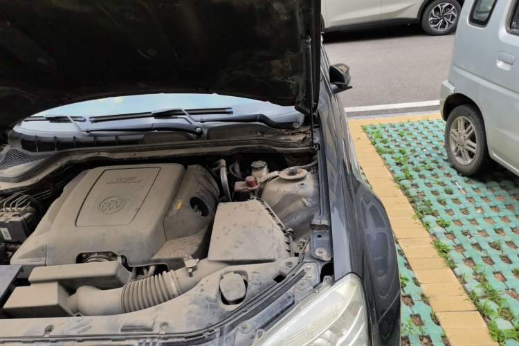 Used Buick Park Avenue 2011 Bao'ao Forum Commemorative Edition Engine Bay Left