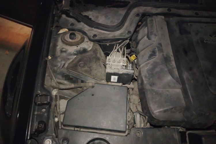 Used Buick Park Avenue 2011 Bao'ao Forum Commemorative Edition Engine Bay Right