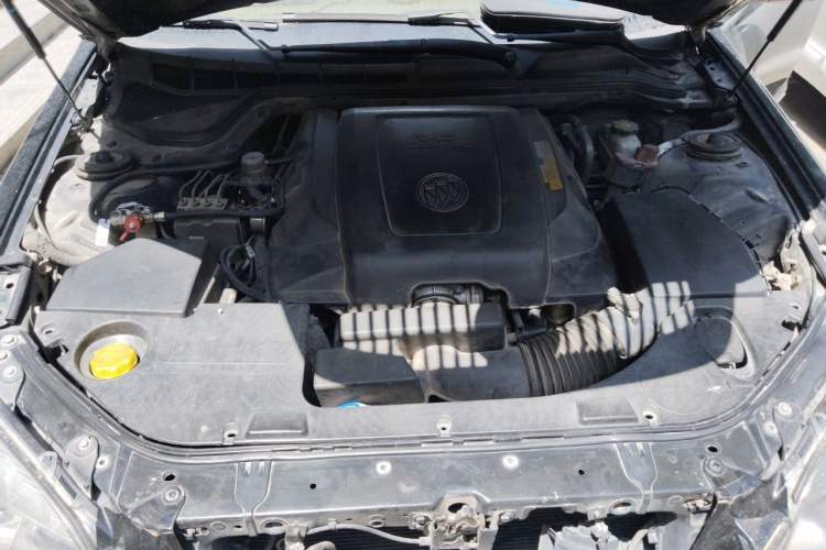 Used Buick Park Avenue 2011 Bao'ao Forum Commemorative Edition Engine Bay