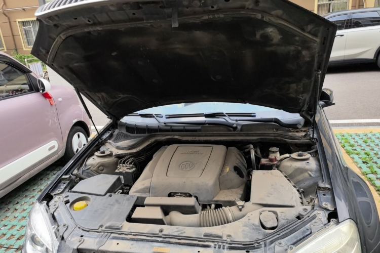 Used Buick Park Avenue 2011 Bao'ao Forum Commemorative Edition Engine Bay