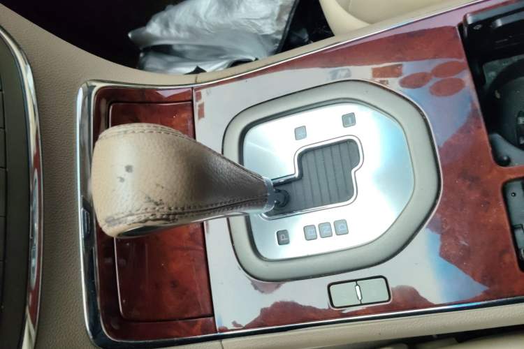 Used Buick Park Avenue 2011 Bao'ao Forum Commemorative Edition Gear Lever