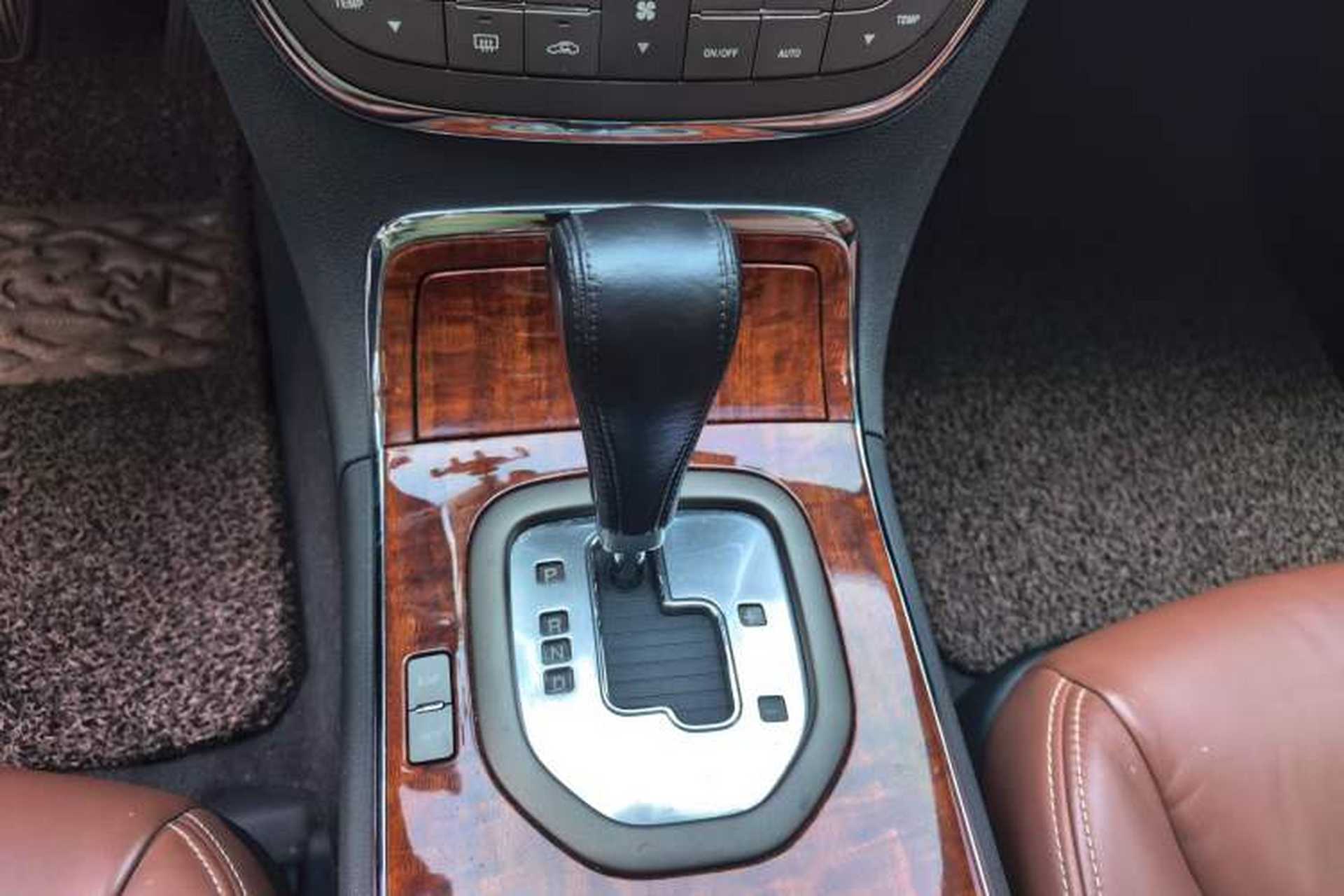 Used Buick Park Avenue 2011 Bao'ao Forum Commemorative Edition Gear Lever