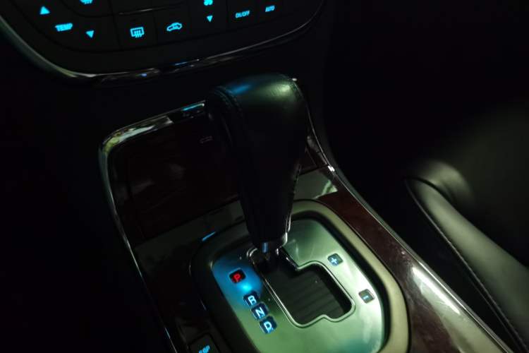Used Buick Park Avenue 2011 Bao'ao Forum Commemorative Edition Gear Lever