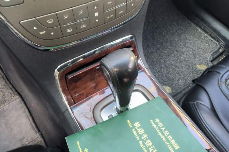 Used Buick Park Avenue 2011 Bao'ao Forum Commemorative Edition Gear Lever
