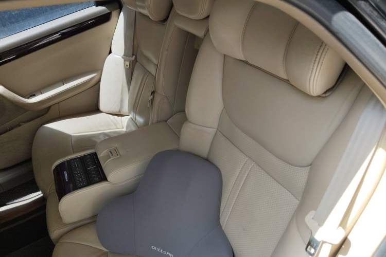 Used Buick Park Avenue 2011 Bao'ao Forum Commemorative Edition Left Rear Seat