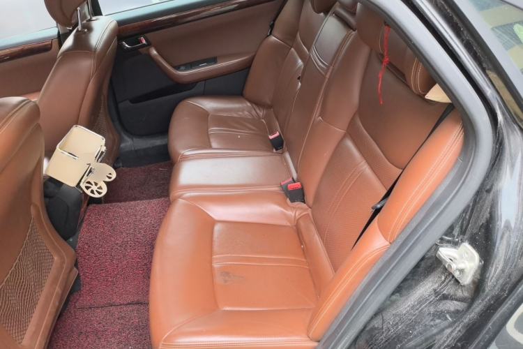 Used Buick Park Avenue 2011 Bao'ao Forum Commemorative Edition Left Rear Seat