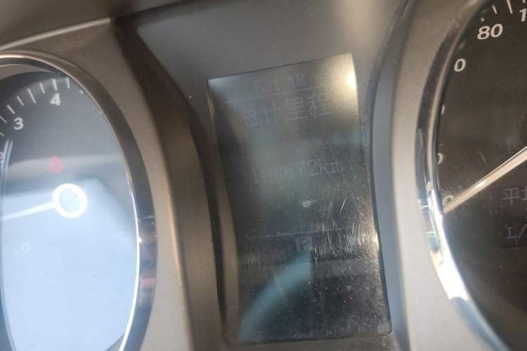 Used Buick Park Avenue 2011 Bao'ao Forum Commemorative Edition Odometer Close Up
