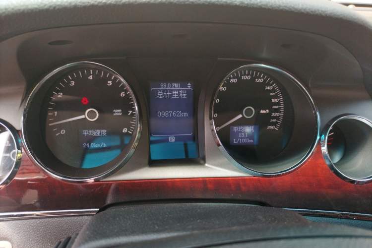 Used Buick Park Avenue 2011 Bao'ao Forum Commemorative Edition Odometer Close Up