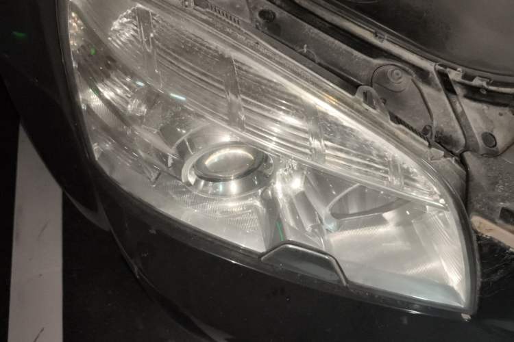 Used Buick Park Avenue 2011 Bao'ao Forum Commemorative Edition Right Front Headlight