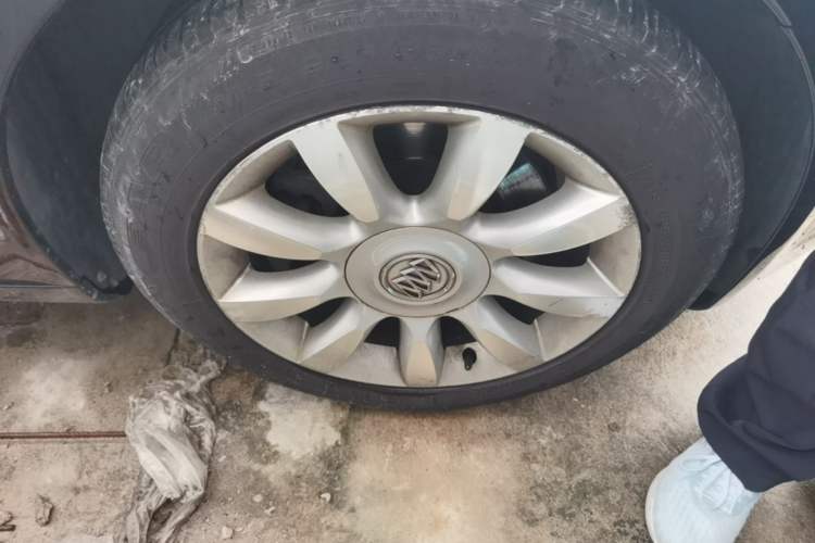 Used Buick Park Avenue 2011 Bao'ao Forum Commemorative Edition Right Front Wheel Hub