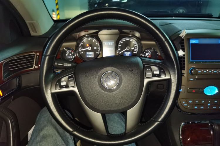 Used Buick Park Avenue 2011 Bao'ao Forum Commemorative Edition Steering Wheel
