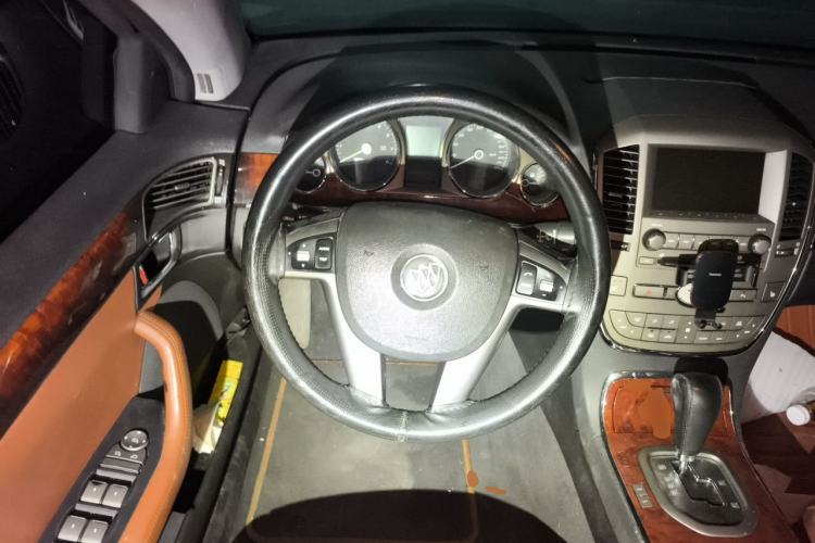 Used Buick Park Avenue 2011 Bao'ao Forum Commemorative Edition Steering Wheel